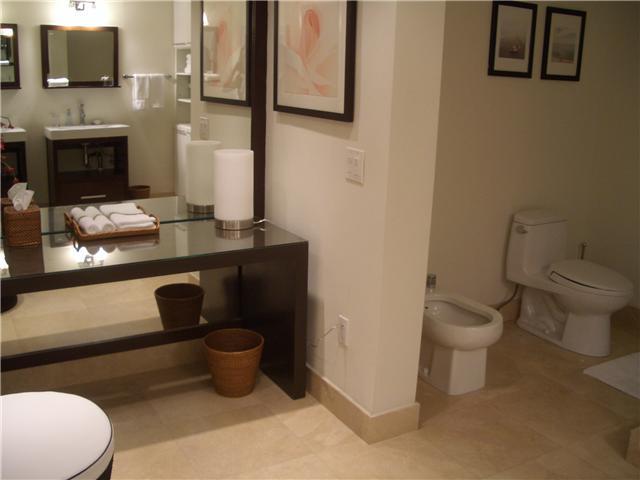 KEY COLONY CONDO #4 - Residential Lease