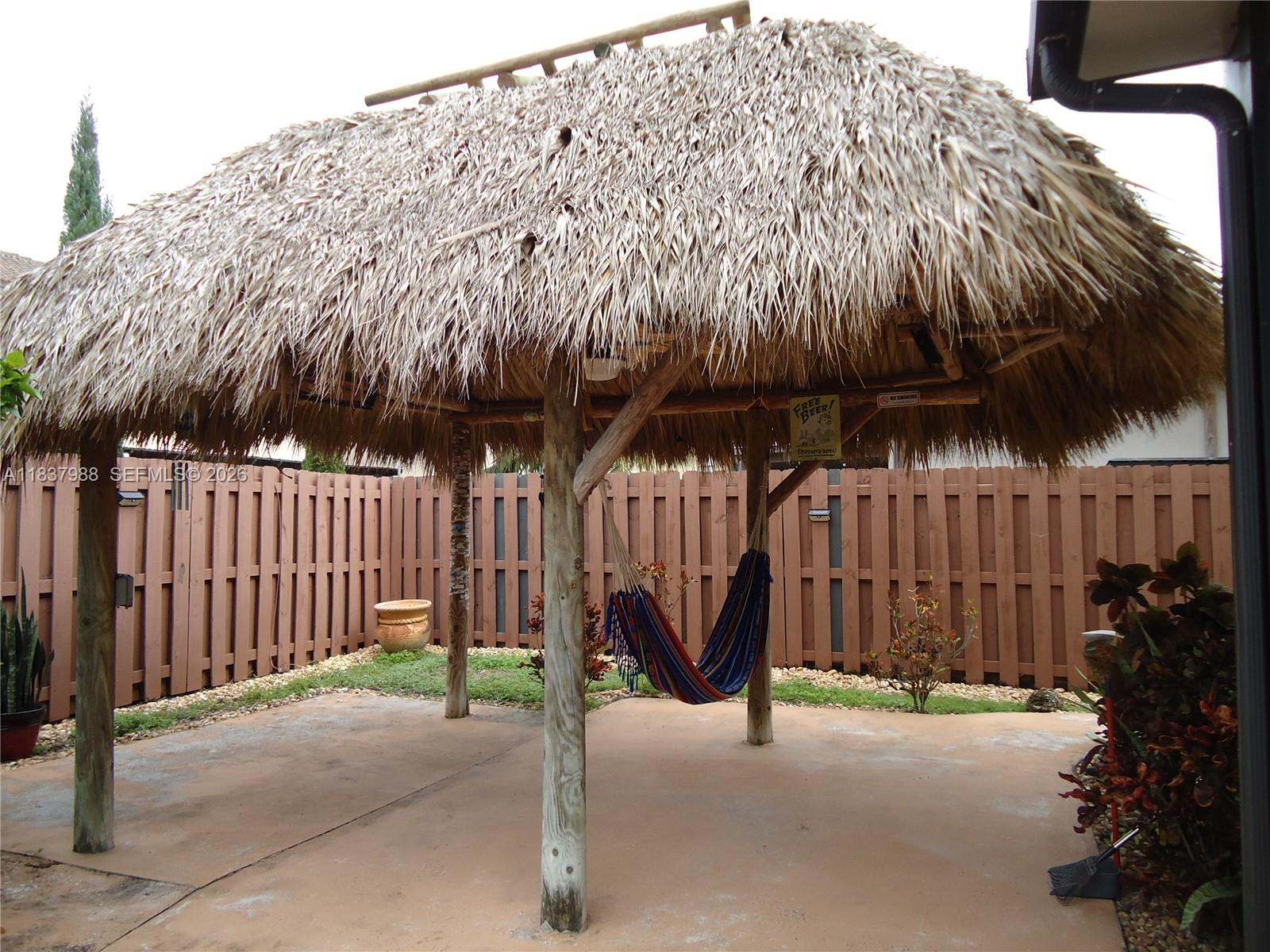 ENCLAVE AT BLACK POINT MA - Residential