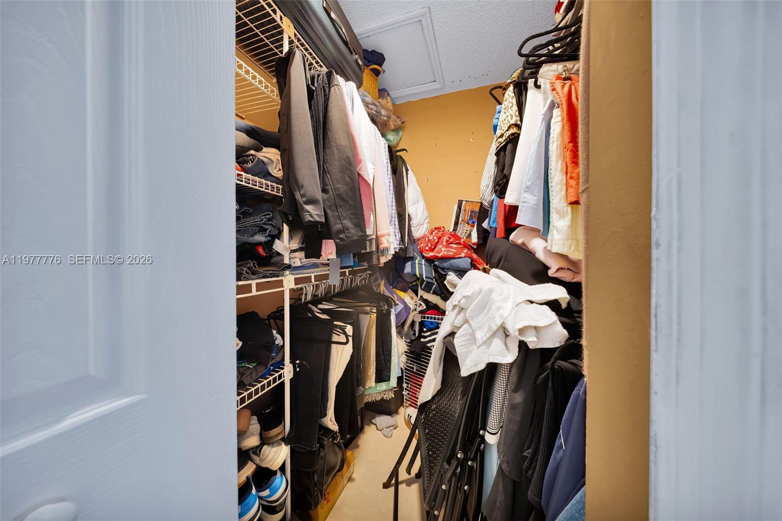 BLACK CREEK VILLAS - Residential