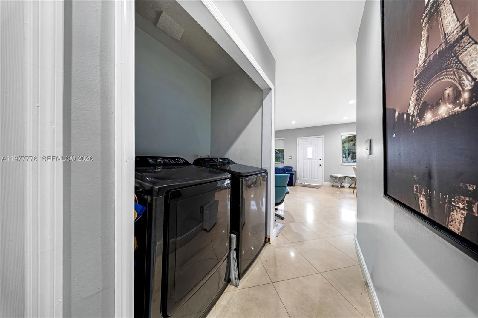 BLACK CREEK VILLAS - Residential