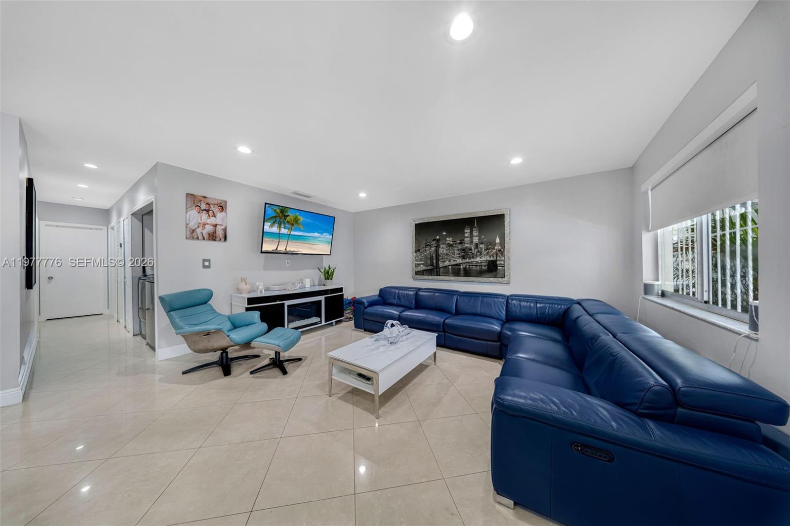 BLACK CREEK VILLAS - Residential