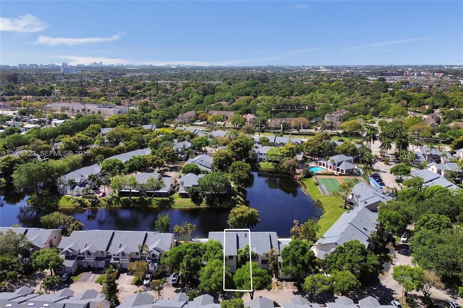 CORAL POINT NORTH - Residential