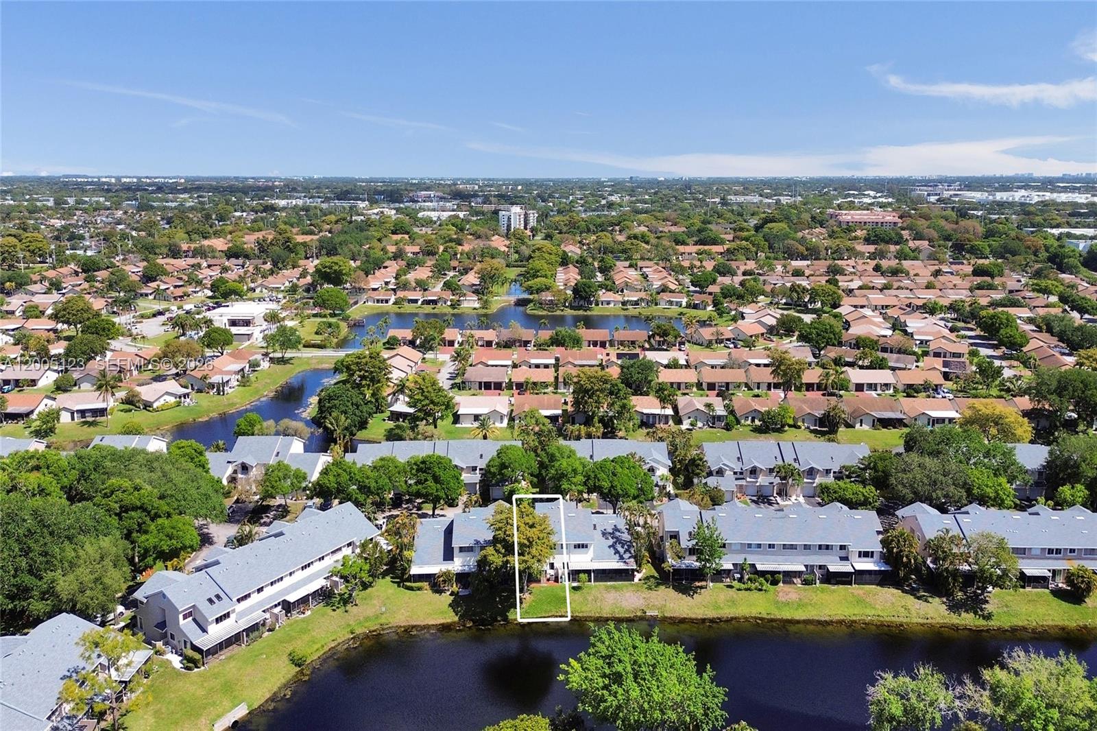 CORAL POINT NORTH - Residential