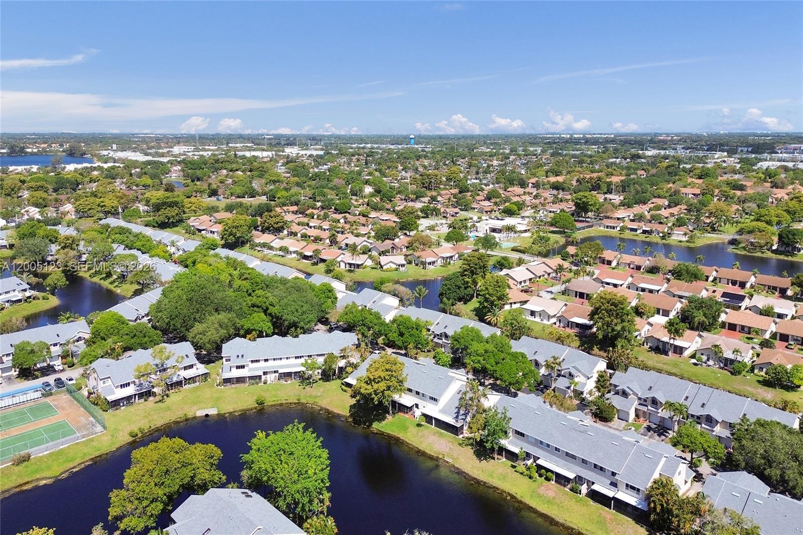 CORAL POINT NORTH - Residential