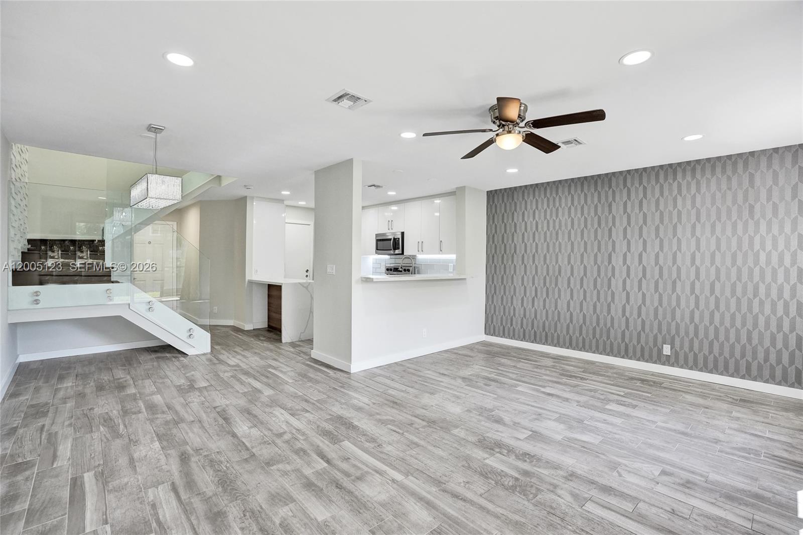 CORAL POINT NORTH - Residential