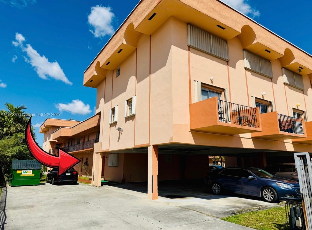 Rental Property at 1100 W 35th St 8, Hialeah, Miami-Dade County, Florida - Bedrooms: 2 
Bathrooms: 1  - $2,300 MO.