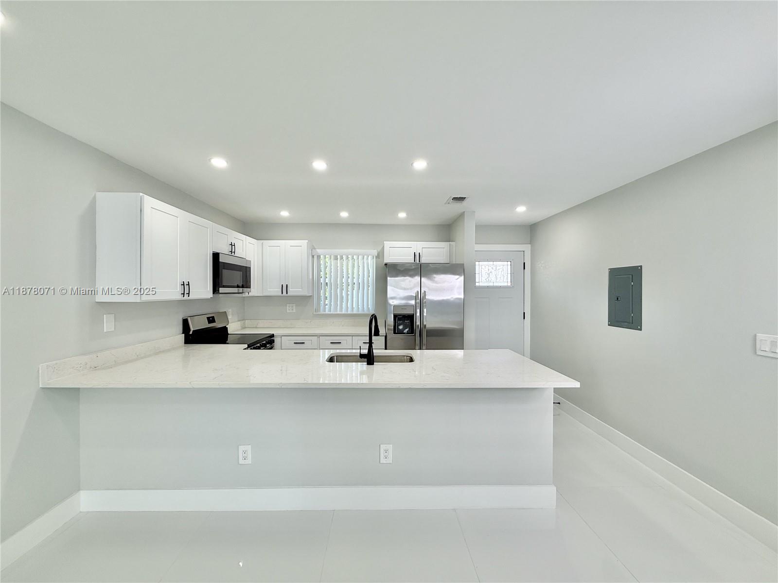 KARLAN TOWNHOUSES SUB - Residential