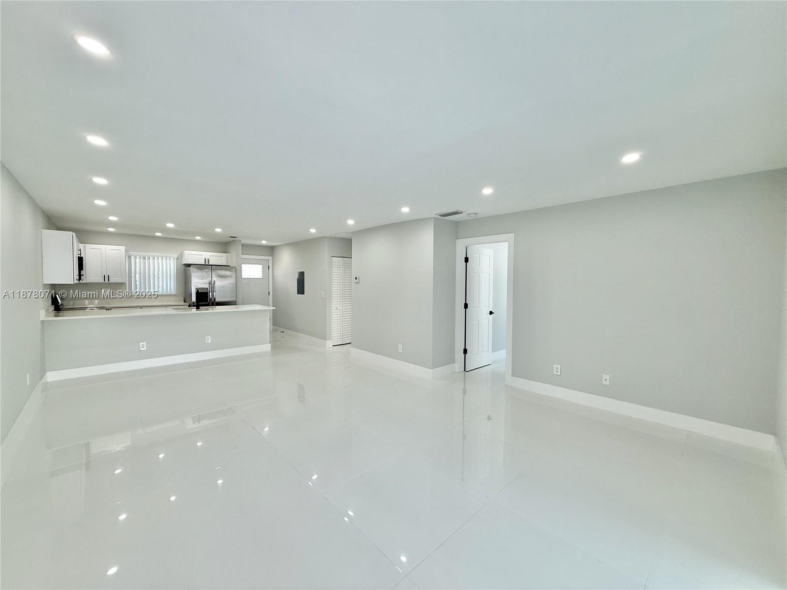 KARLAN TOWNHOUSES SUB - Residential