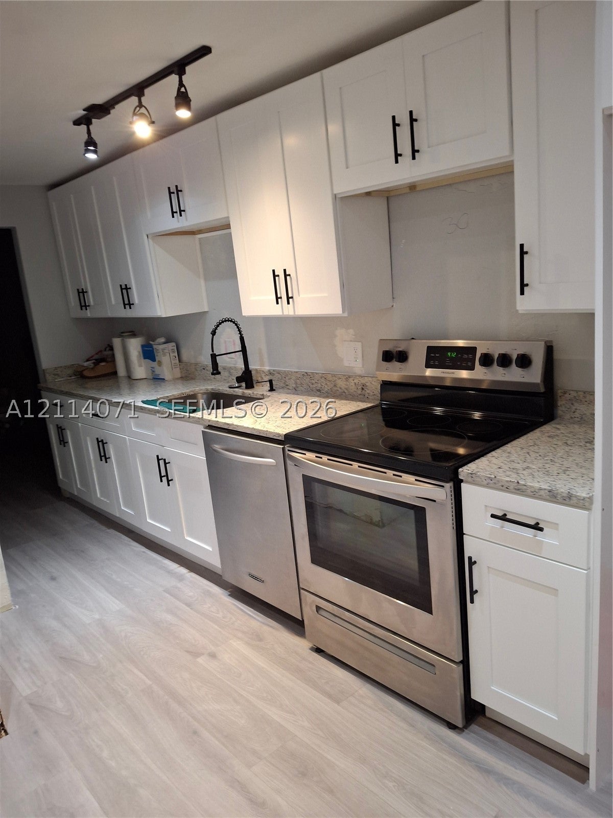 3660 NE 166th St 208, North Miami Beach FL 33160