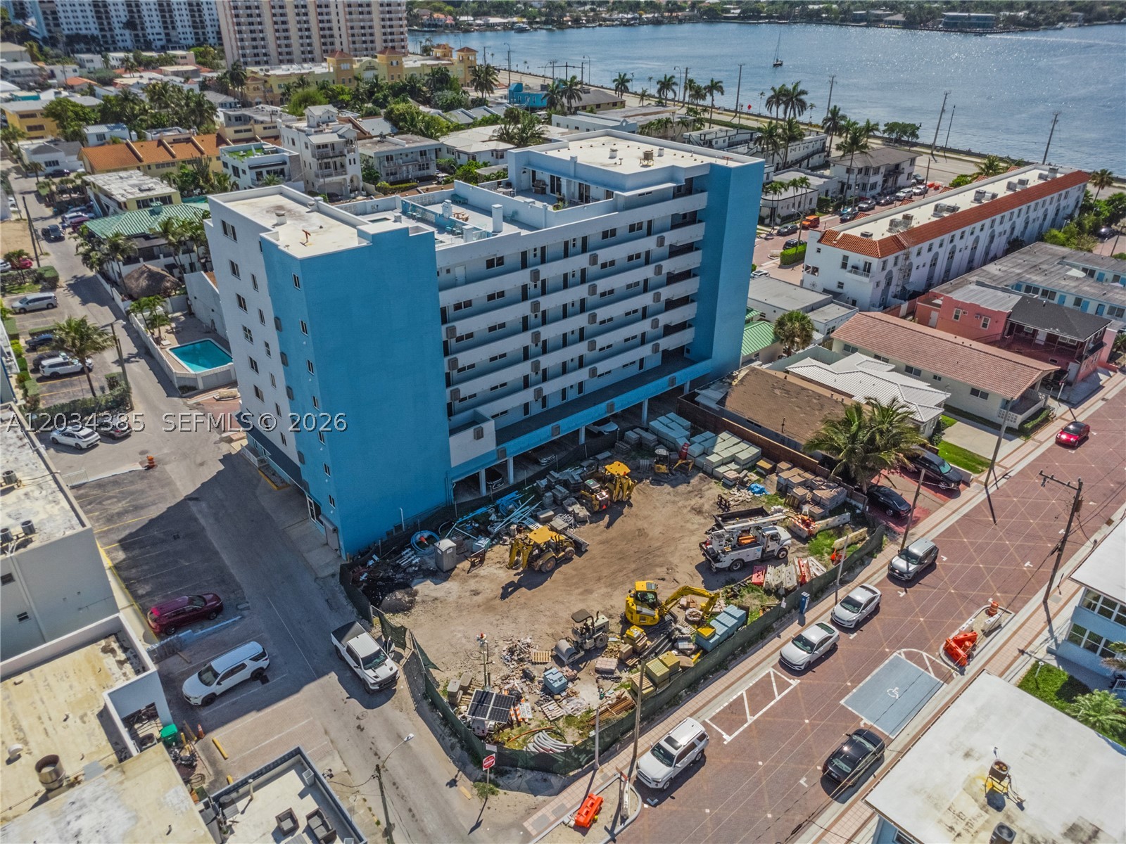 300 Van Buren St