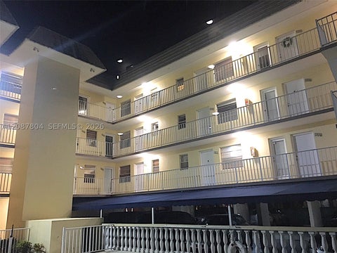 Photo of 427 Santander Ave #202, Coral Gables, FL 33134 (MLS # A12087804)