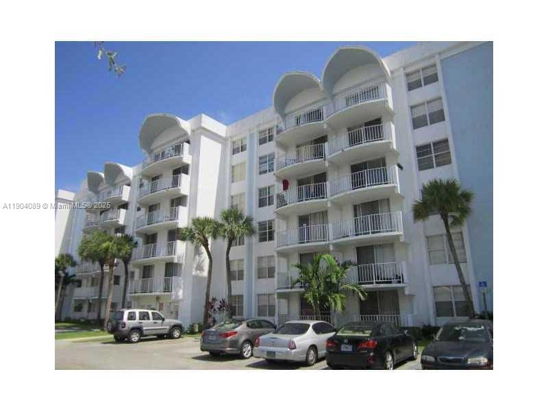 MONTECARLO CONDO - Residential