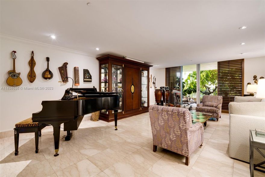 Unique opportunity to own a 3,112 sqft unit at one of the The Ocean Club's full-service doorman buildings - Lake Tower.  This unit features 3 bedrooms, 4 1/2 baths, living room, formal dining room, family room, a laundry room with a full bathroom and 2 balconies overlooking lakes, gardens and pools.  The Ocean Club provides luxurious resort-style living including adult and family pools, oceanfront restaurants, fitness center, spa, salon, kids and teen playrooms, 7 Har-Tru tennis courts and padel courts.