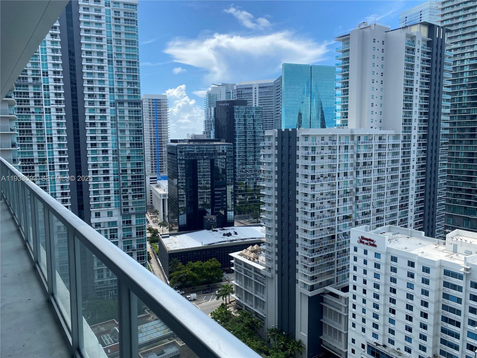 THE AXIS ON BRICKELL II C - Residential