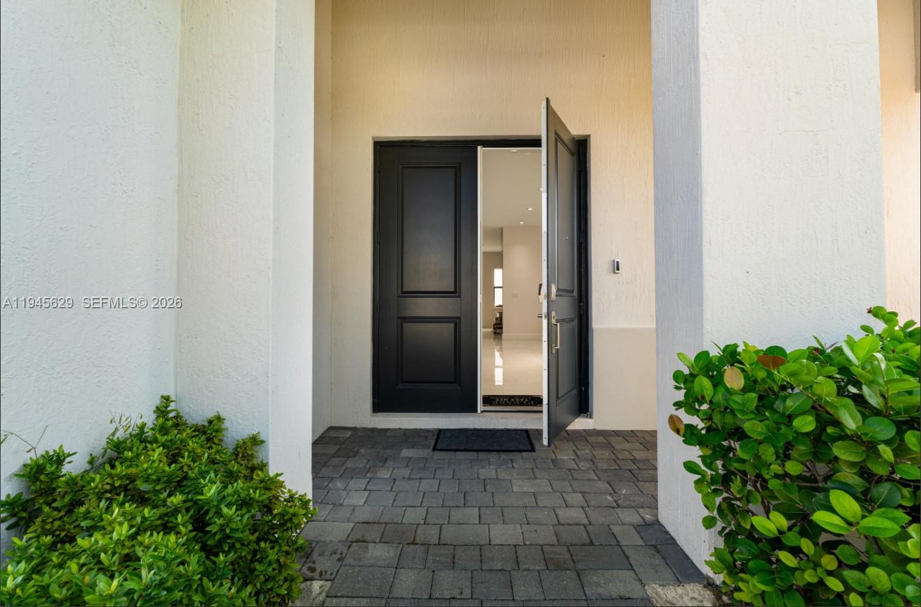 TUSCAN ISLES - Residential