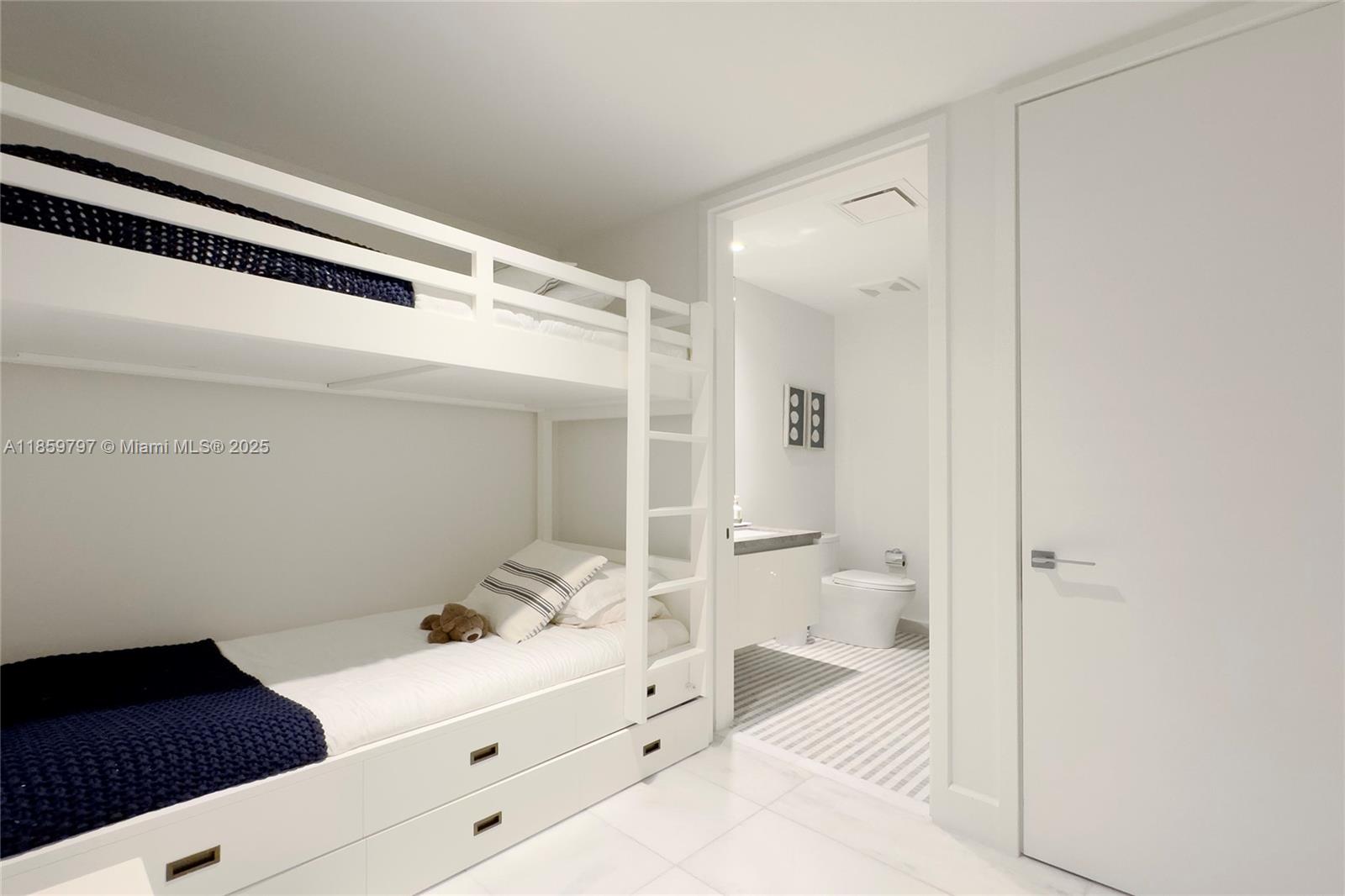 MISSONI BAIA - Residential Lease