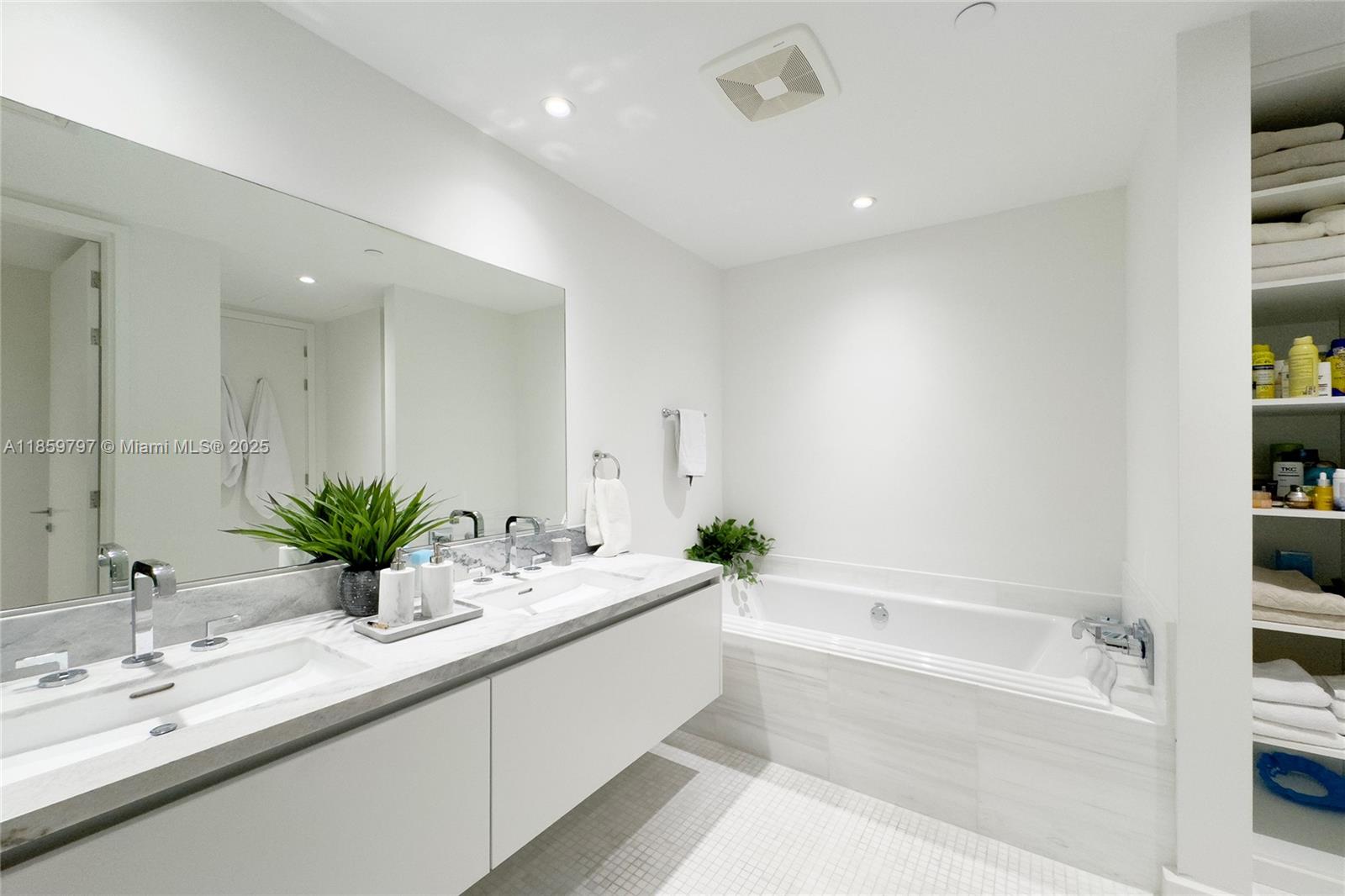 MISSONI BAIA - Residential Lease