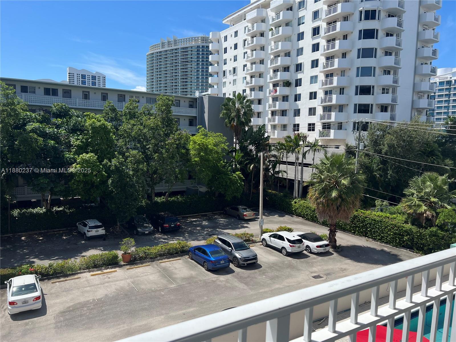 LINCOLN TOWERS CONDO - Residential