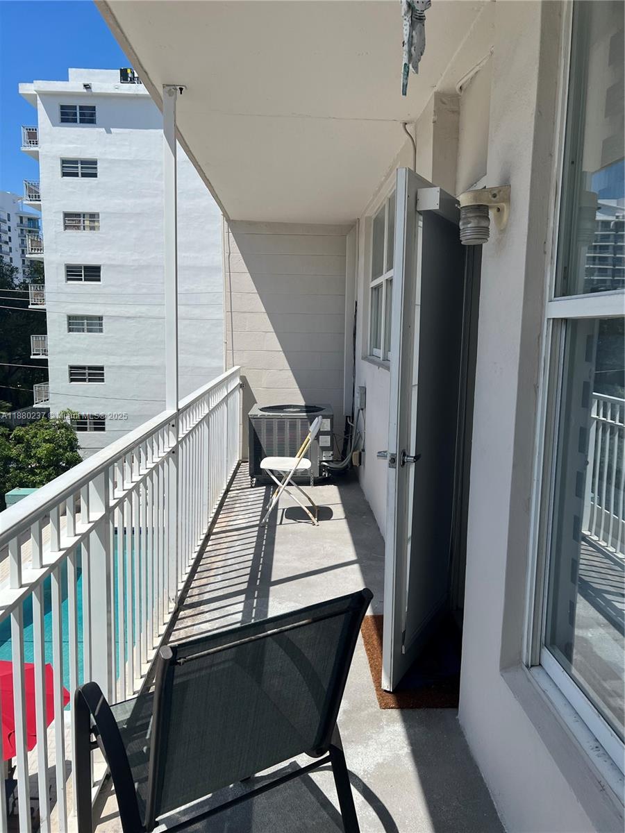 LINCOLN TOWERS CONDO - Residential