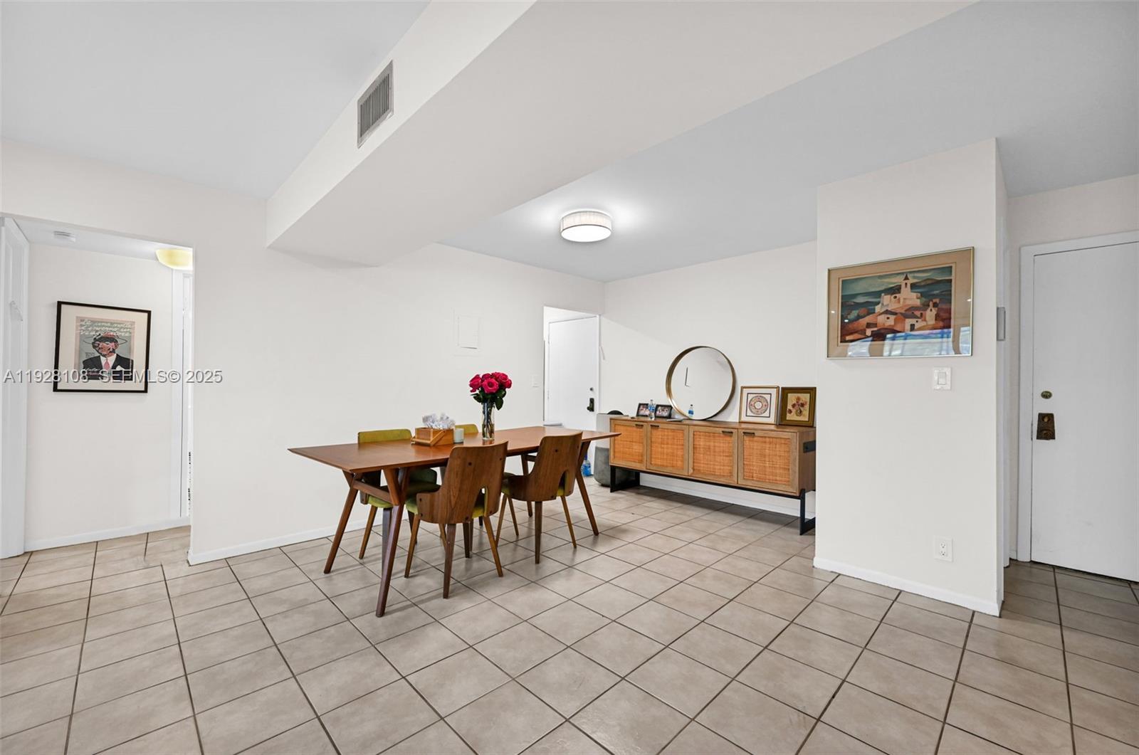 EMERALD HILLS C C APTS CO - Residential