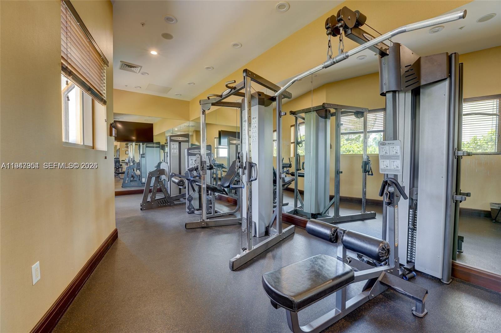 SAYAN CONDO - Residential