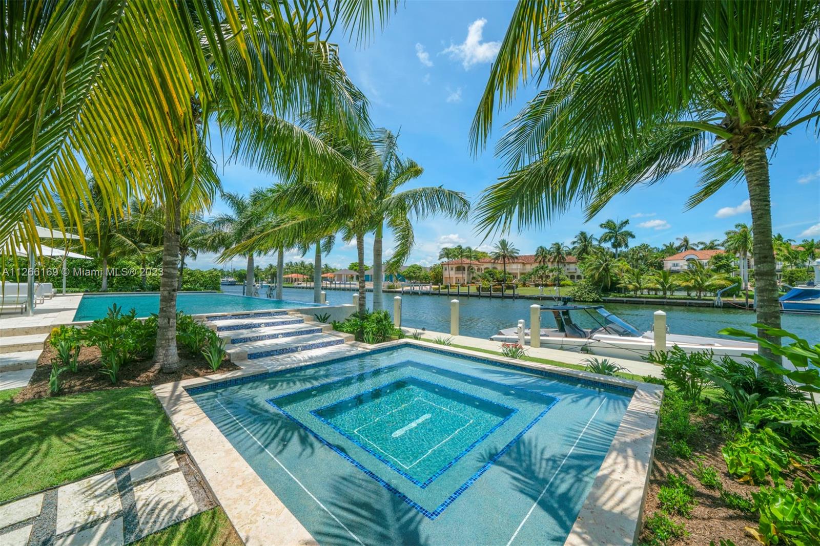 GABLES ESTATES NO 2 - Residential