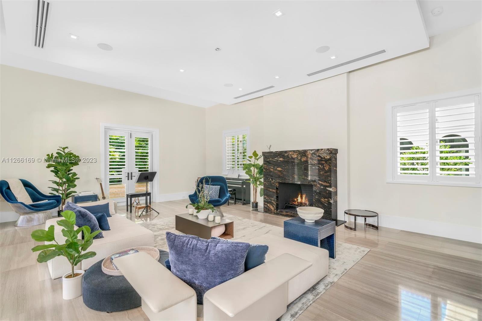 GABLES ESTATES NO 2 - Residential