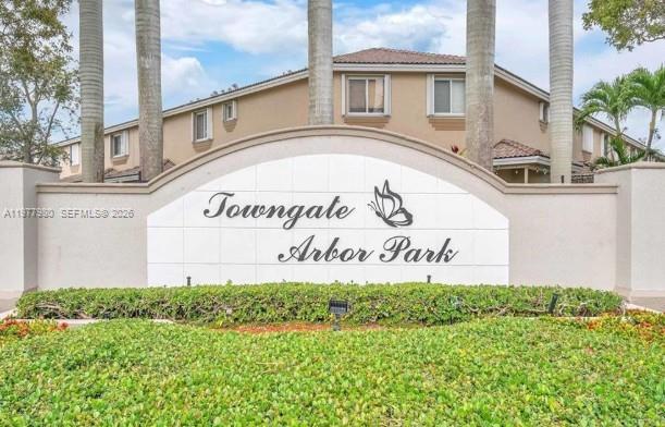 TOWNGATE CONDO FOUR - Residential