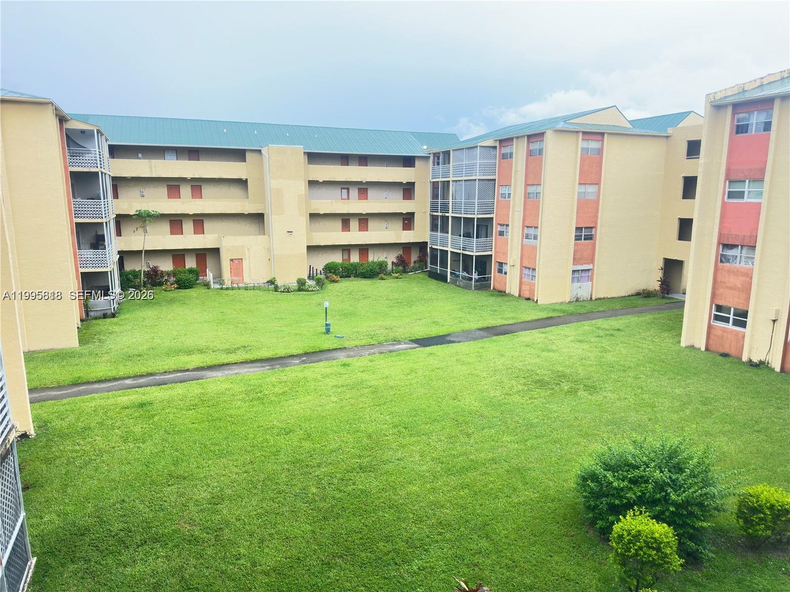 SUNSET HILLS I CONDOMINIU - Residential