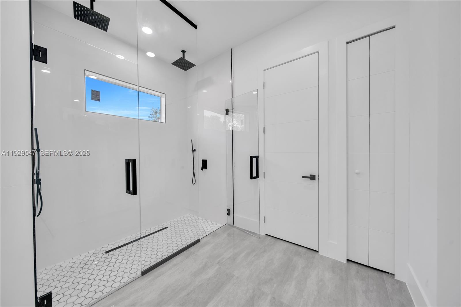 LEEHIGH ACRES - Residential