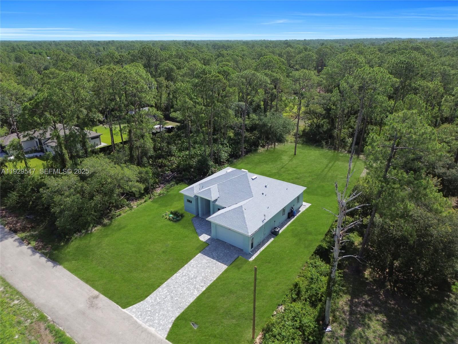 LEEHIGH ACRES - Residential