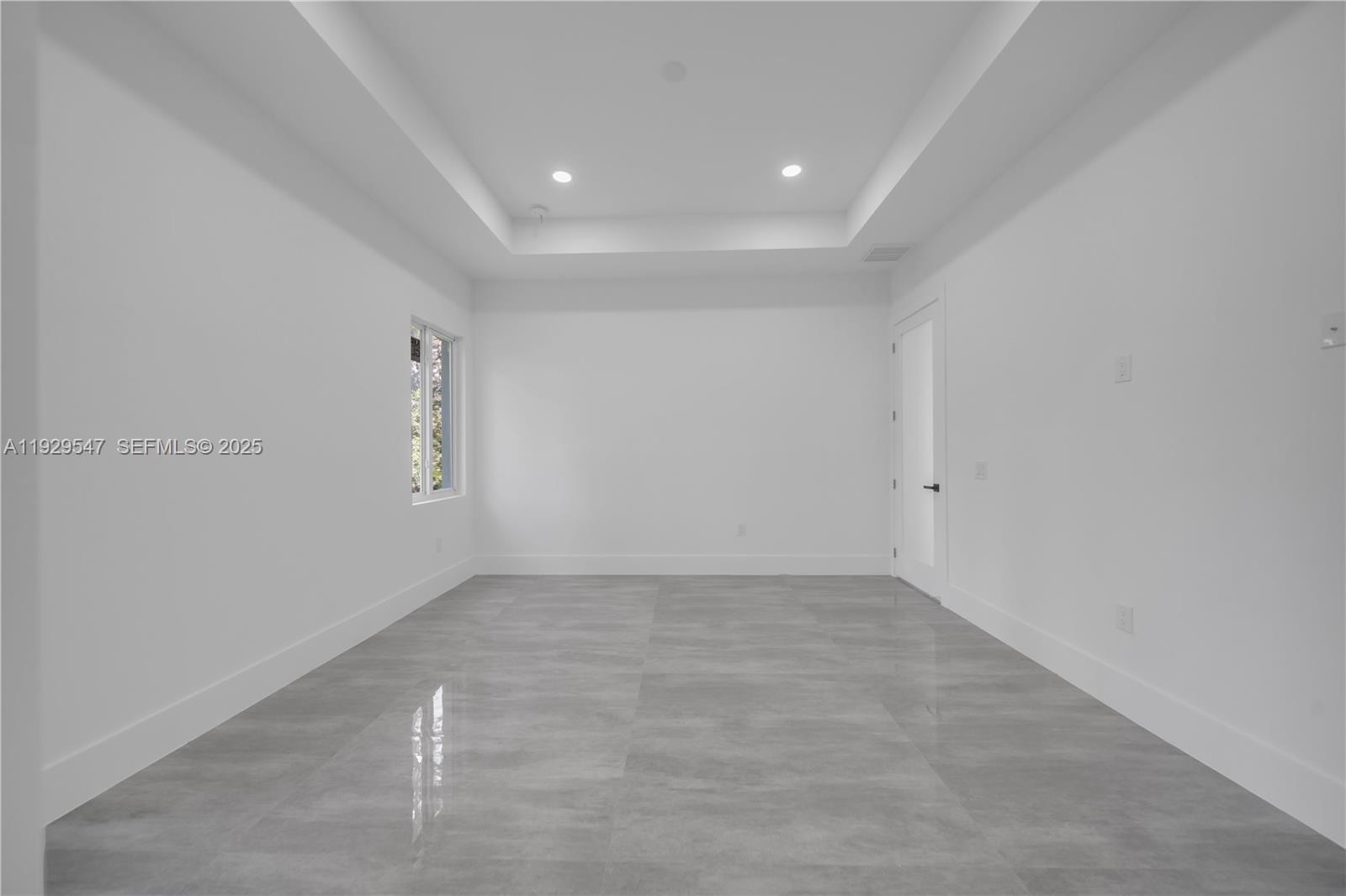 LEEHIGH ACRES - Residential