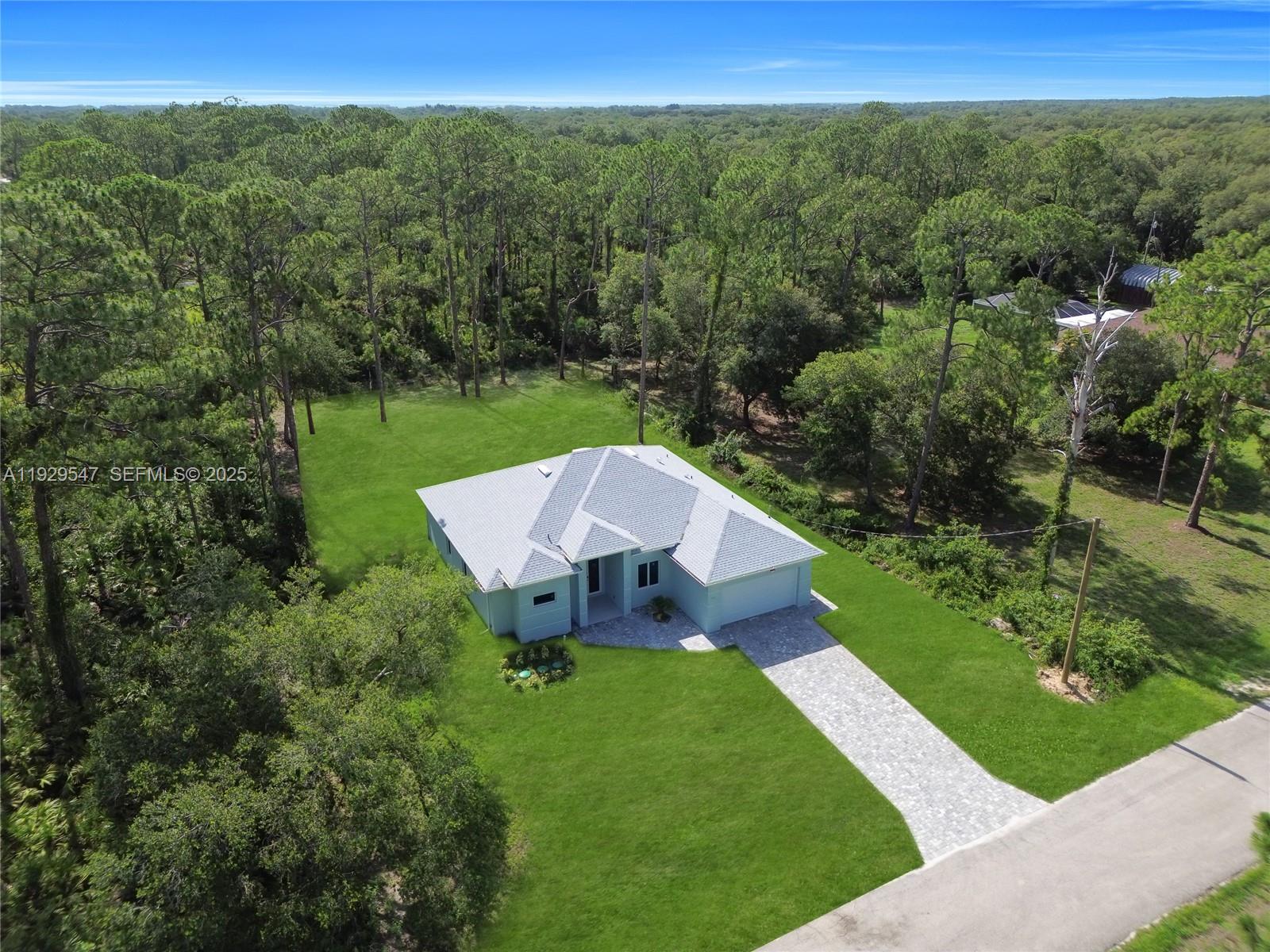 LEEHIGH ACRES - Residential