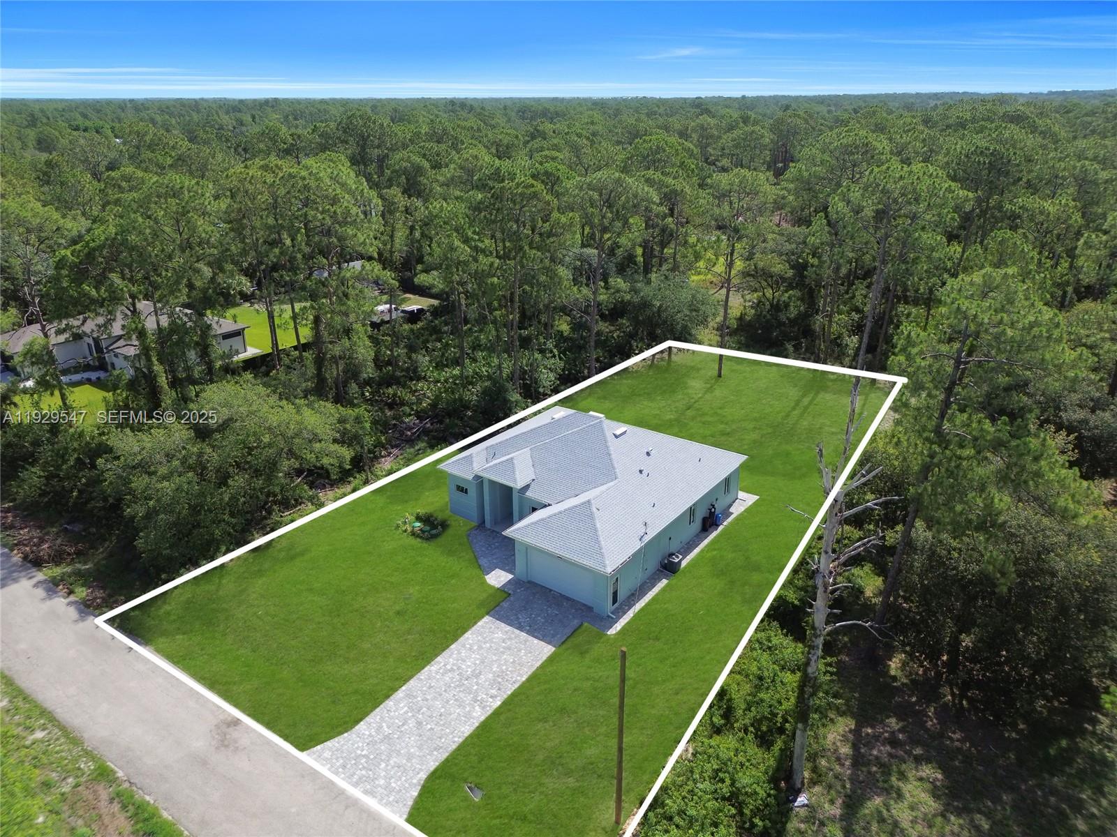 LEEHIGH ACRES - Residential