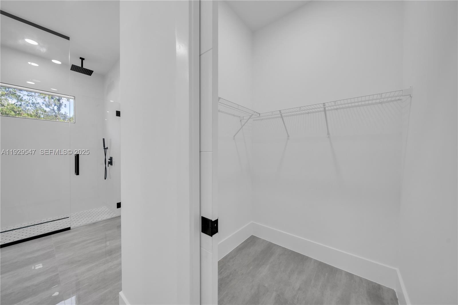 LEEHIGH ACRES - Residential