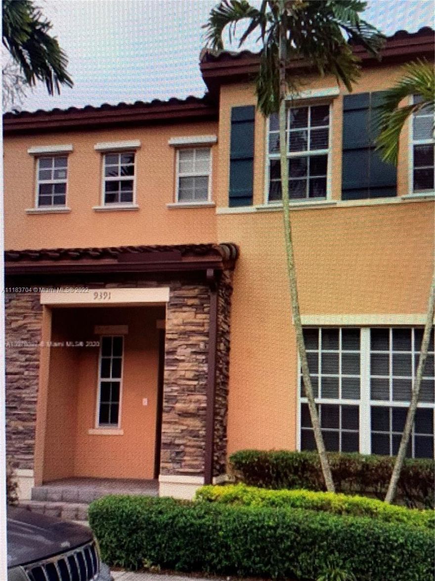 GREAT TOWNHOUSE IN EXCELLENT CONDITIONS ON THE DESIRED RESORT STYLE COMMUNITY OF KENDALL SQUARE; POOLS, CLUB HOUSE, GYM, PLAY GROUND. TWO STORY 3/2.5 FAMILY ROOM, TILED TROUGH OUT S.S. APPLIANCES, 1 CAR GARAGE, AMPLE PARKING SPACES. PROPERTY CLOSE TO SHOPPING CENTER, AND SUPERMARKETS. VERY CLOSE TO BAPTIST HOSPITAL AND GOOD SCHOOLS. There is a $1000 additional Security Deposit by HOA to be provided by tenant.