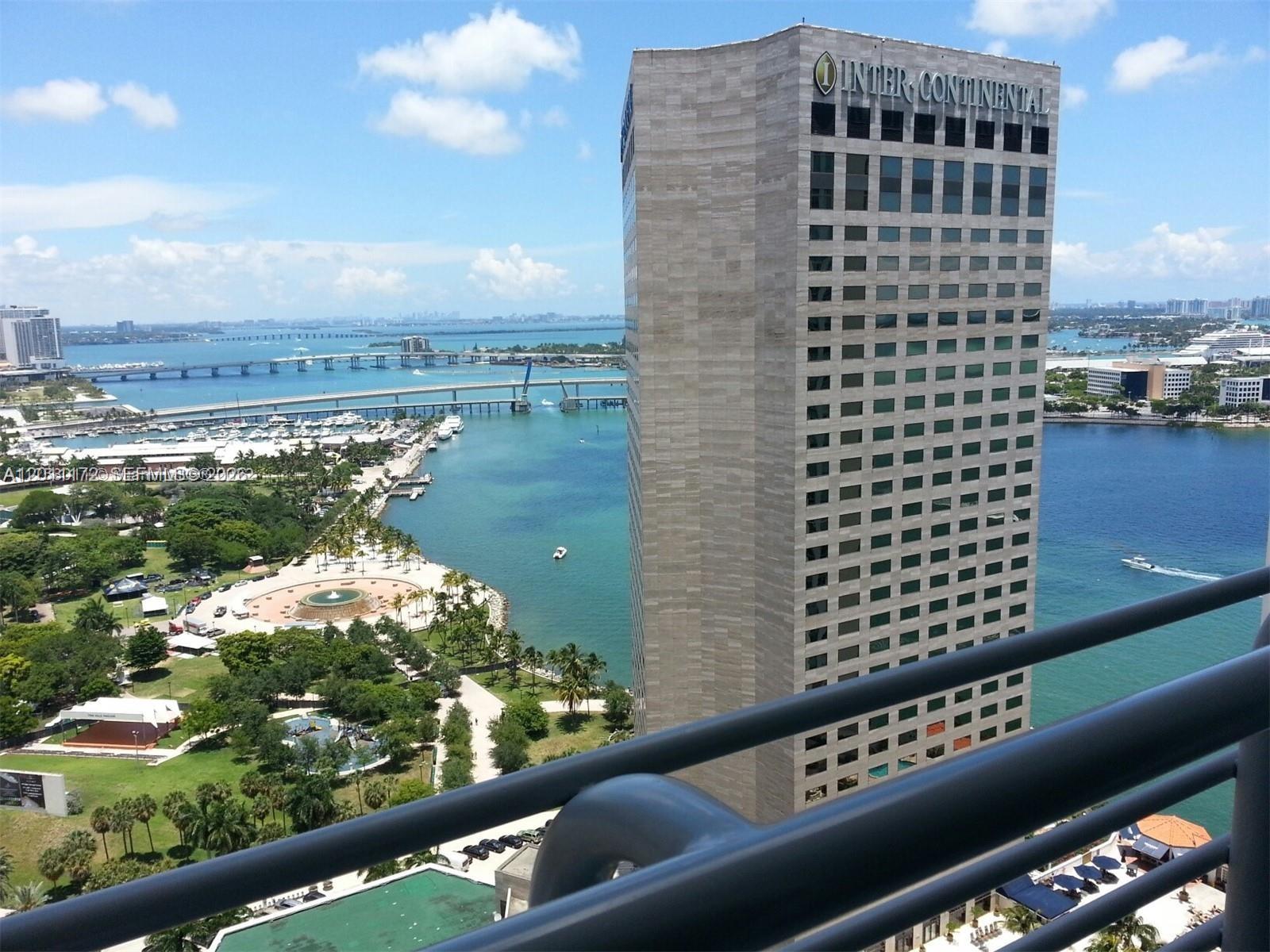 325 S Biscayne Blvd 3120