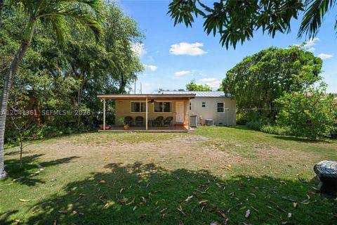 Tiny photo for 2750 NW 4th St, Miami, FL 33125 (MLS # A12041361)