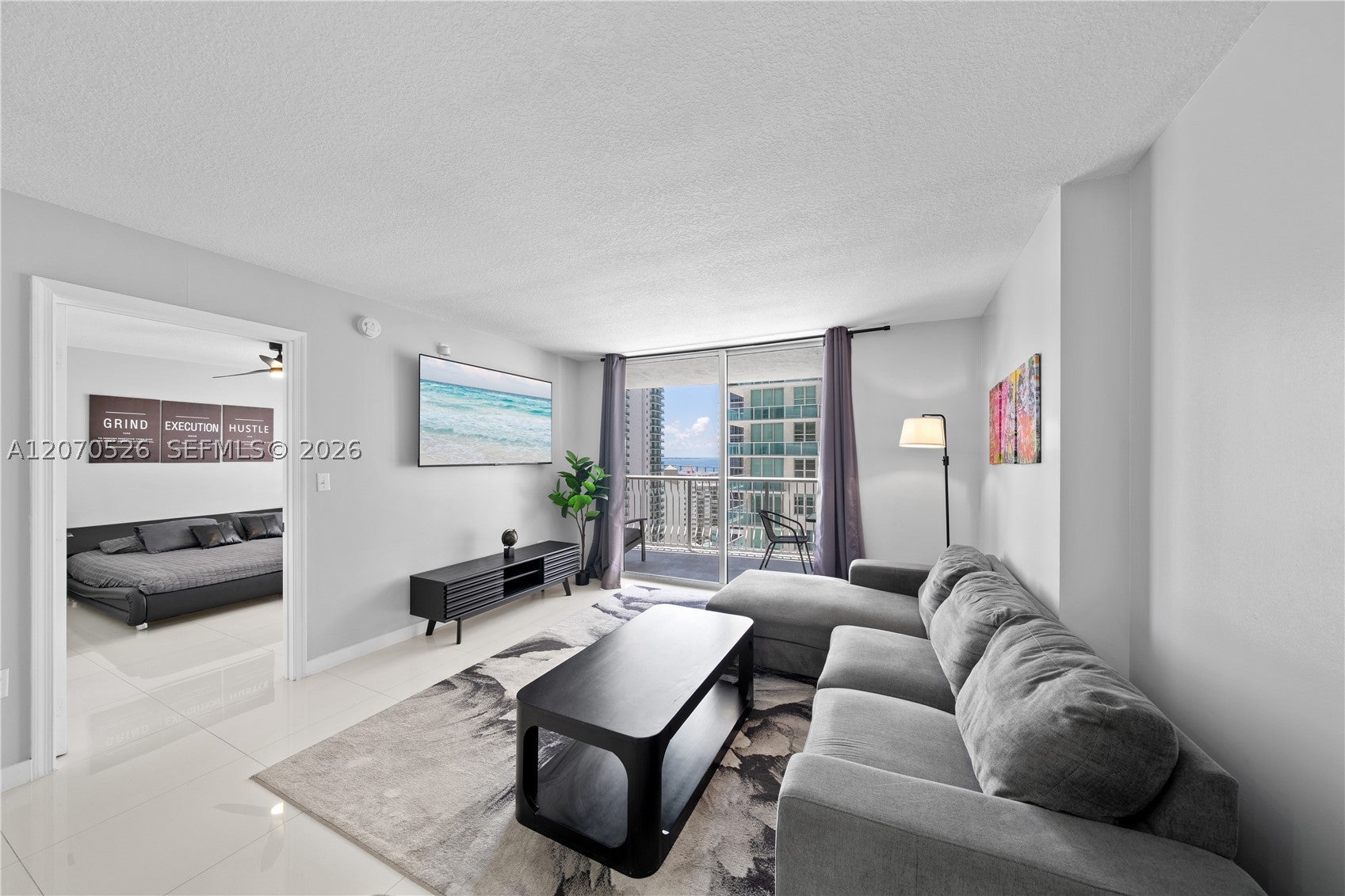 1200 Brickell Bay Dr 2205