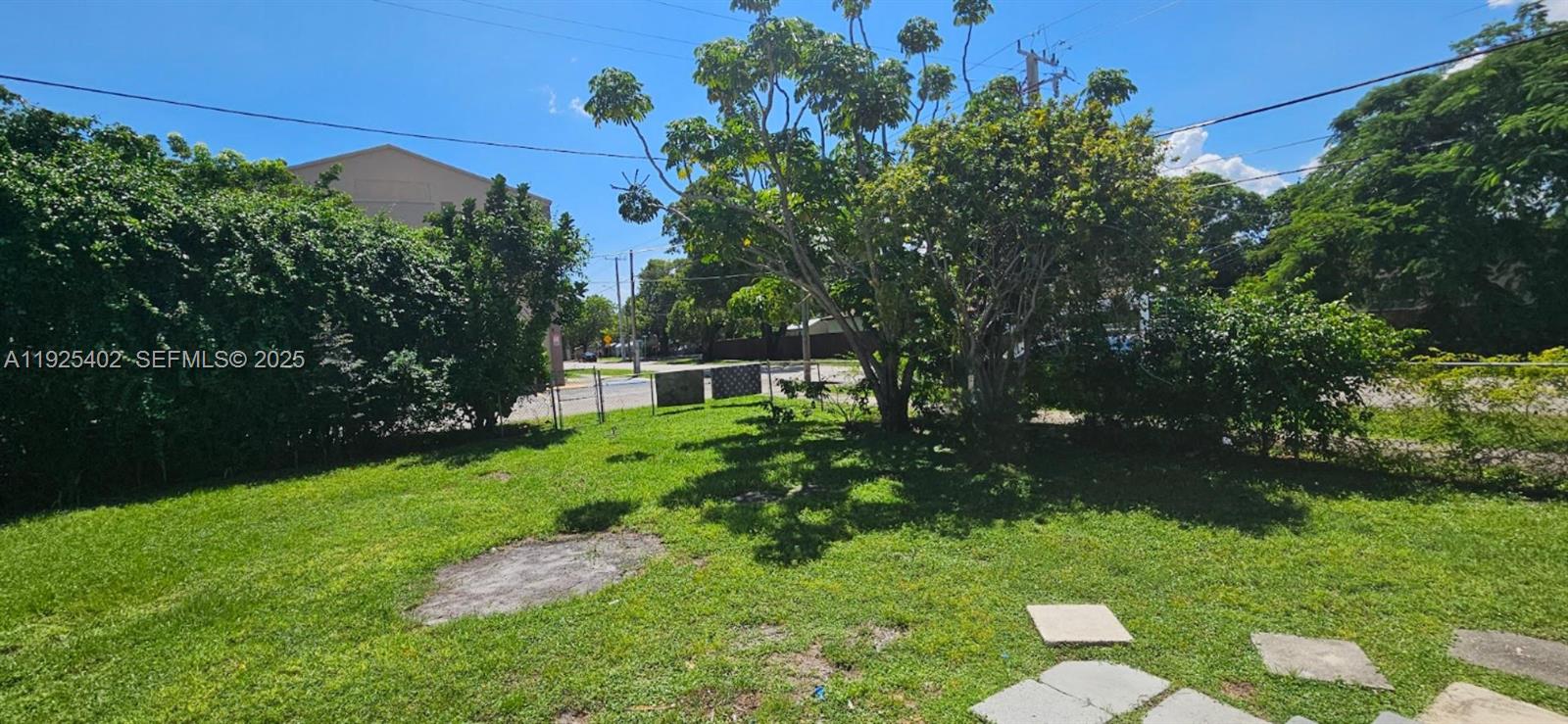 FRANK C DICKEY - Residential Lease