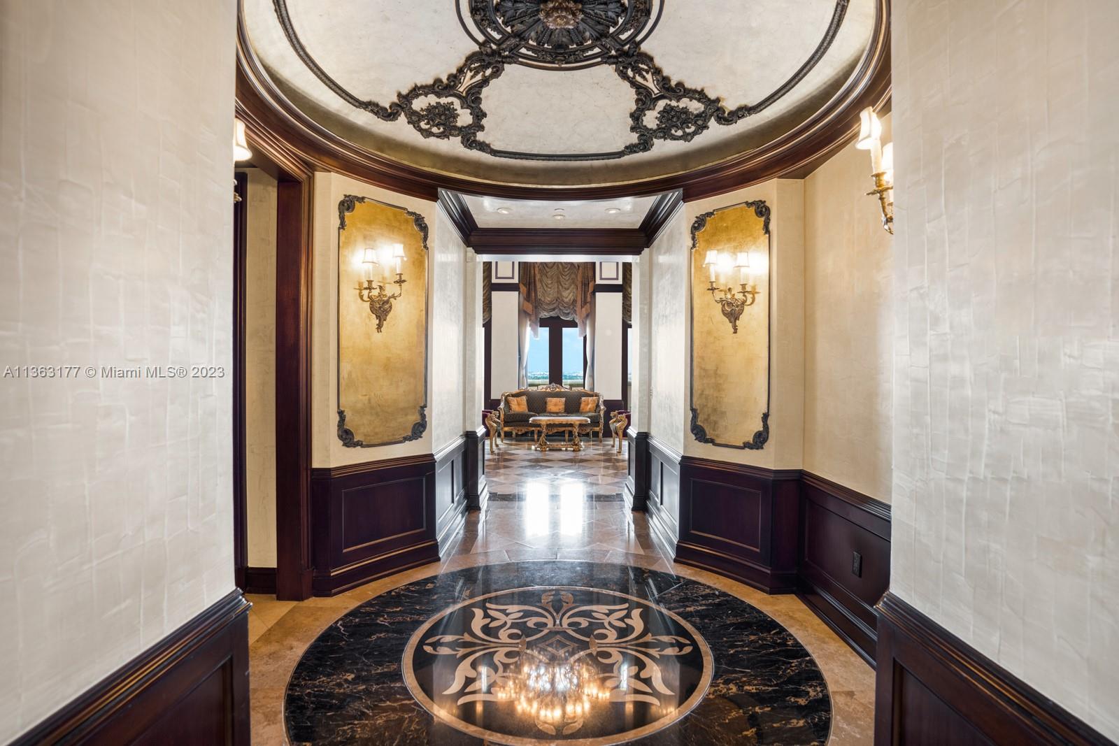 SEGOVIA TOWER CONDO - Residential