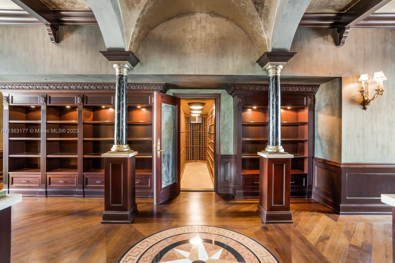 SEGOVIA TOWER CONDO - Residential