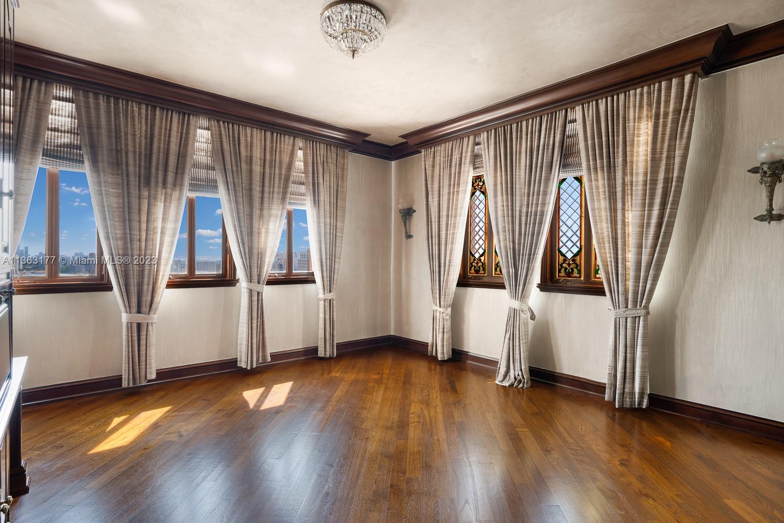 SEGOVIA TOWER CONDO - Residential