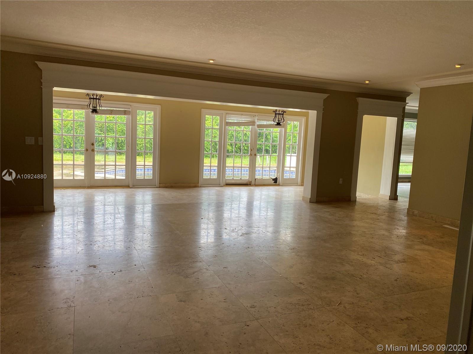 OLD CUTLER PINES - Residential