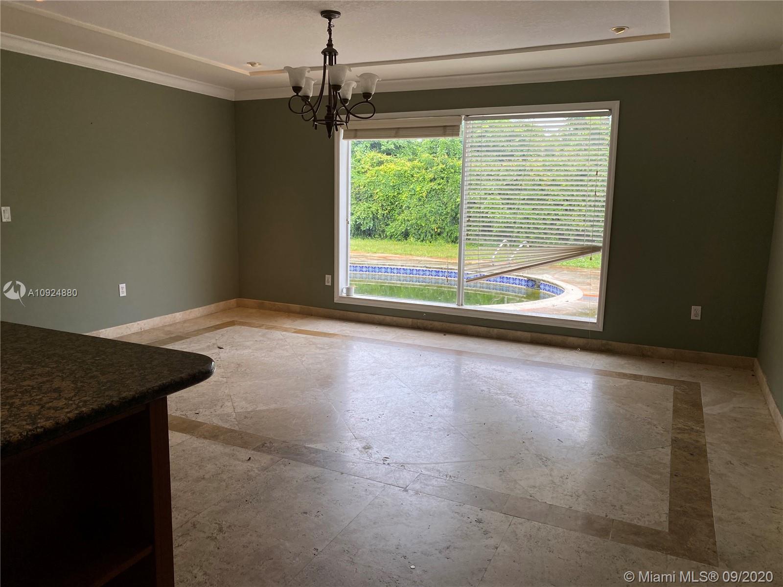 OLD CUTLER PINES - Residential