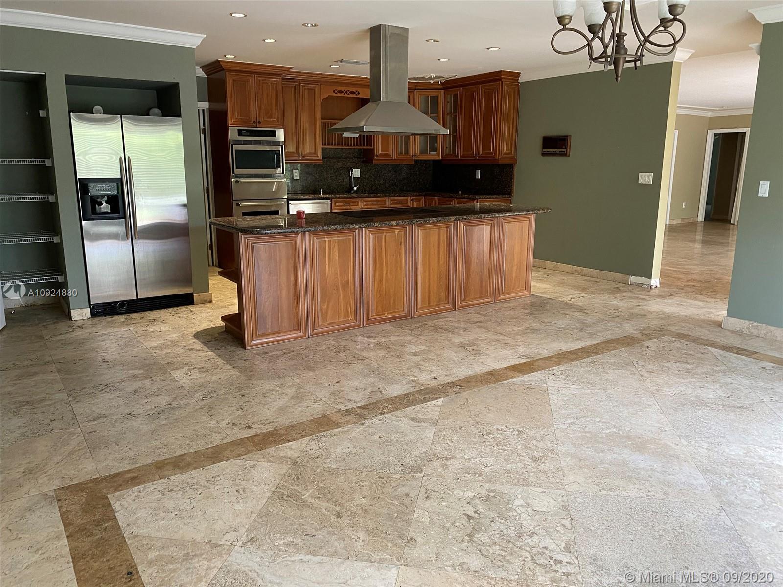 OLD CUTLER PINES - Residential