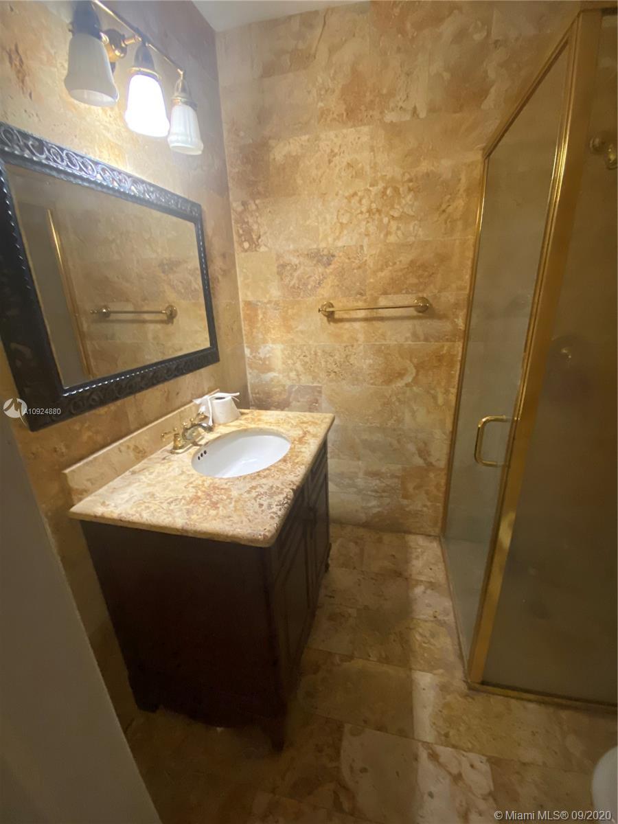 OLD CUTLER PINES - Residential