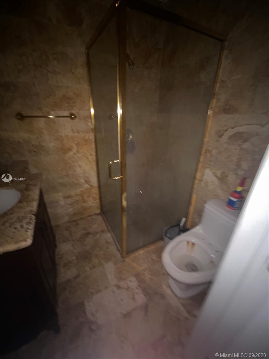 OLD CUTLER PINES - Residential