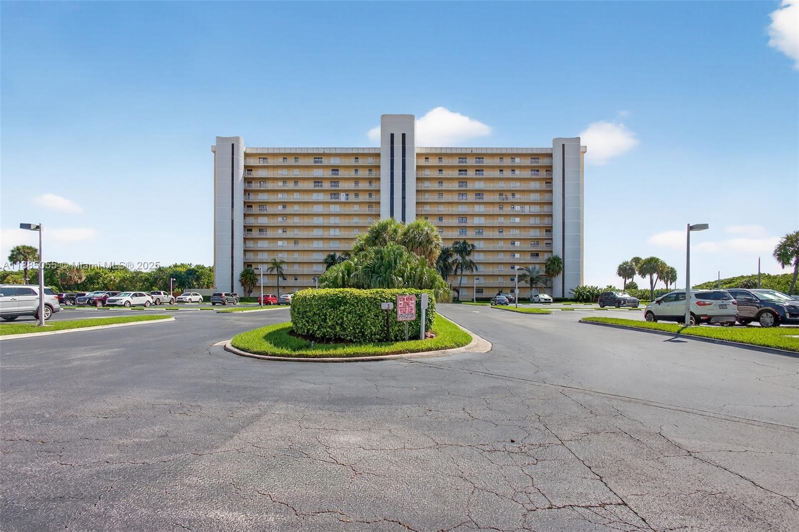 SEA PALMS CONDOMINIUM - Residential