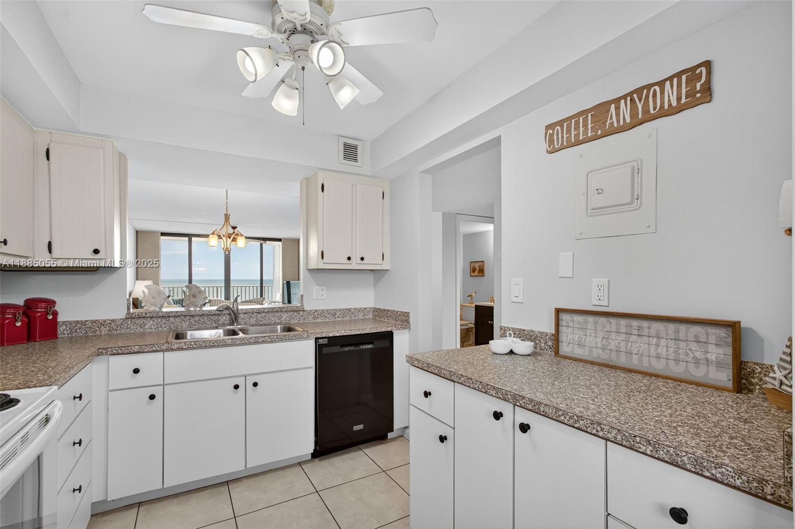 SEA PALMS CONDOMINIUM - Residential